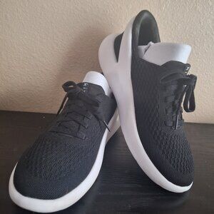 Kizik Black Roamer Hands Free Sneaker Size 9M